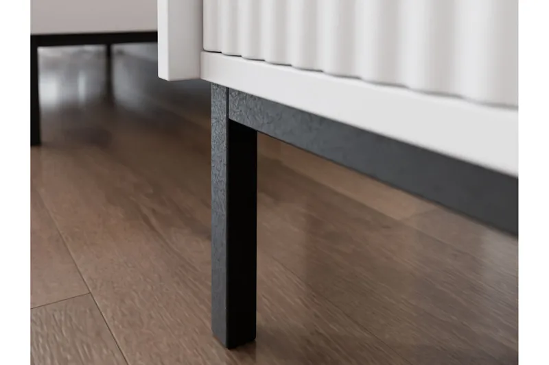 Bjurholm Vitrinskåp 104x146 cm - Vit - Products - Förvaring - Skåp - Vitrinskåp