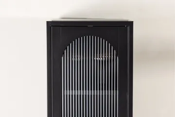 Cali Smalt Vitrinskåp 35 cm djup 37 cm bred 180 cm hög Mörkt Stål - Svart - Products - Förvaring - Skåp - Vitrinskåp