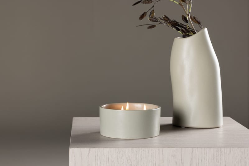 Douglas Doftljus - Ljusgrå - Products - Inredning - Ljus & dofter - Rumsdoft & luftfräschare - Doftljus