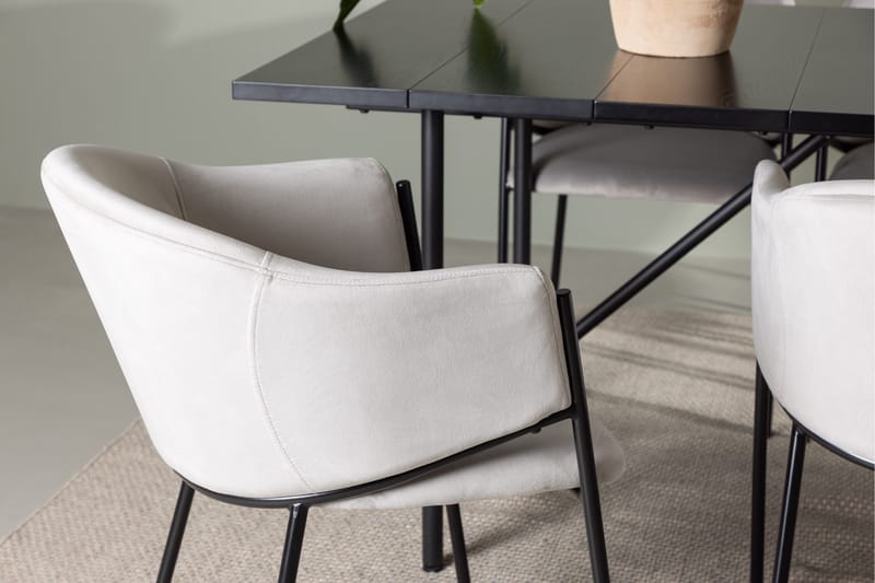 Astrid Matgrupp 200 cm Rektangulär med 6 Evelina stolar - Svart - Products - Möbler - Bord & matgrupp - Matgrupp