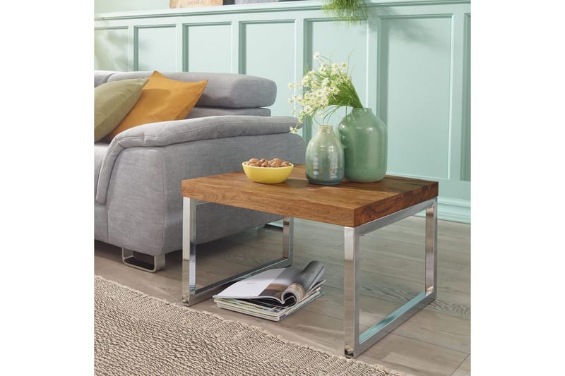 Sido bord Wohnling massivt trä, kvadratisk med metallkromben, herrgårdsstil 60x60 cm - 60x60 cm - Products - Möbler - Bord & matgrupp - Avlastningsbord & sidobord - Brickbord & småbord