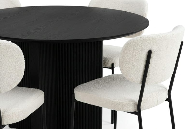 Edda Matgrupp runt 110 cm Svart med 4 Gemmiano Matstolar - Svartlaserad ek - Products - Möbler - Bord & matgrupp - Matgrupp