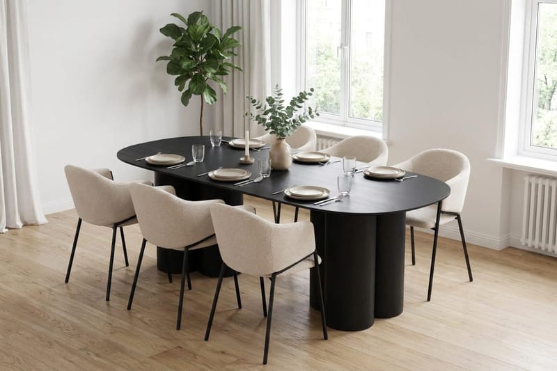 Juno Matgrupp rektangulärt 220 cm Svart med 6 Filip Matstolar - Svartlaserad ek - Products - Möbler - Bord & matgrupp - Matgrupp