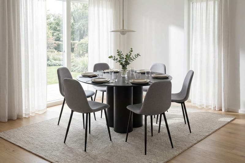 Juno Matgrupp runt 130 cm Svart med 6 Nibe Matstolar - Svart - Products - Möbler - Bord & matgrupp - Matgrupp