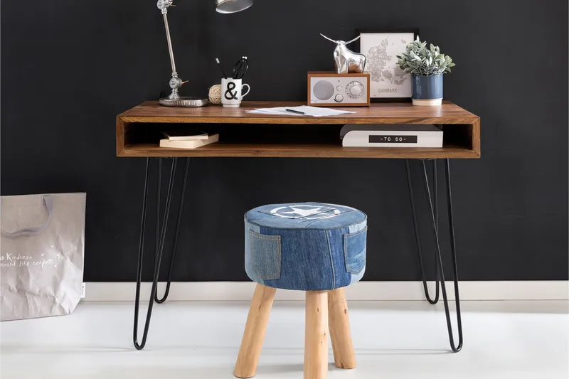 Langner Skrivbord 110 cm med Förvaring Hylla - Massivt Trä/Svart - Products - Möbler - Bord & matgrupp - Kontorsbord - Datorbord