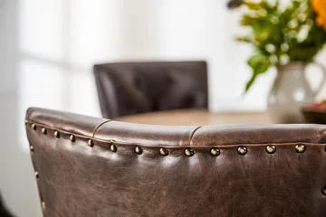 Lyon Matgrupp 150 cm Rund Mörkt trä med 6 Tuva Stolar - Vintage Alm / Brun Pu - Products - Möbler - Bord & matgrupp - Matgrupp