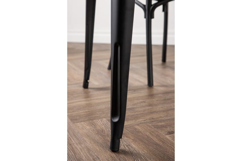 Matbord Venture Home Tempe Matbord 140 cm Walnut - Products - Möbler - Bord & matgrupp - Matbord & köksbord