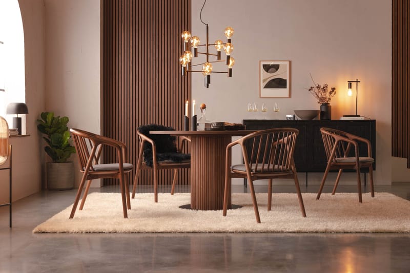 Noira Matgrupp 120 cm Runt Matbord med 4 Noira Stolar - Valnöt - Products - Möbler - Bord & matgrupp - Matgrupp