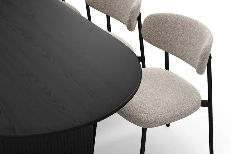 Noira Ovalt Matbord 220 cm med 6 Lucy Matstolar - Svart / Greige Bouclé / Metallben Svart - Products - Möbler - Bord & matgrupp - Matgrupp