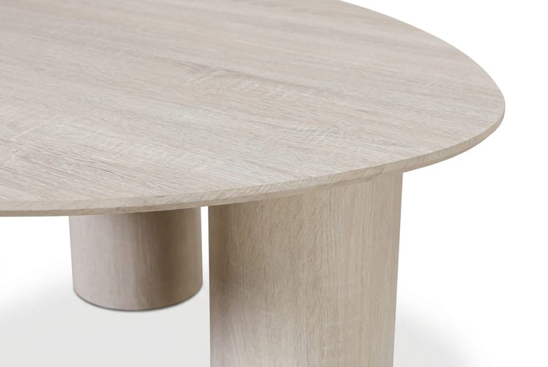 Nova Soffbord Triangelformat 85 cm - Vitlaserad ek - Products - Möbler - Bord & matgrupp - Soffbord