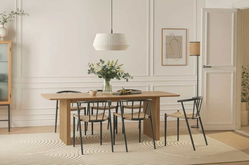 Richeto Matbord 240 cm med 6 Winston Matstolar - Naturlig finish / Beige / Metallben Svart - Products - Möbler - Bord & matgrupp - Matgrupp