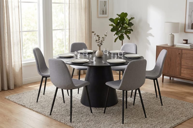 Siena Matgrupp runt 150 cm Svart med 6 Nibe Matstolar - Svartlaserad ek - Products - Möbler - Bord & matgrupp - Matgrupp