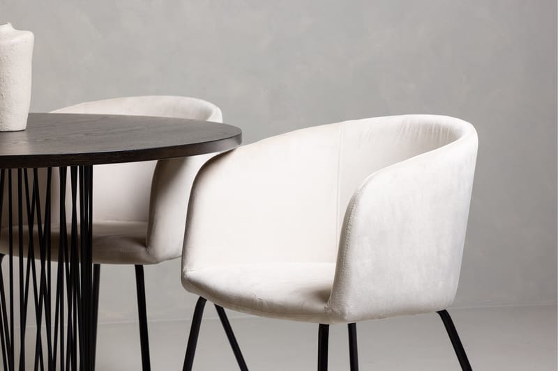 Stone Matgrupp 120 cm Rund med 4 Berit stolar - Beige - Products - Möbler - Bord & matgrupp - Matgrupp