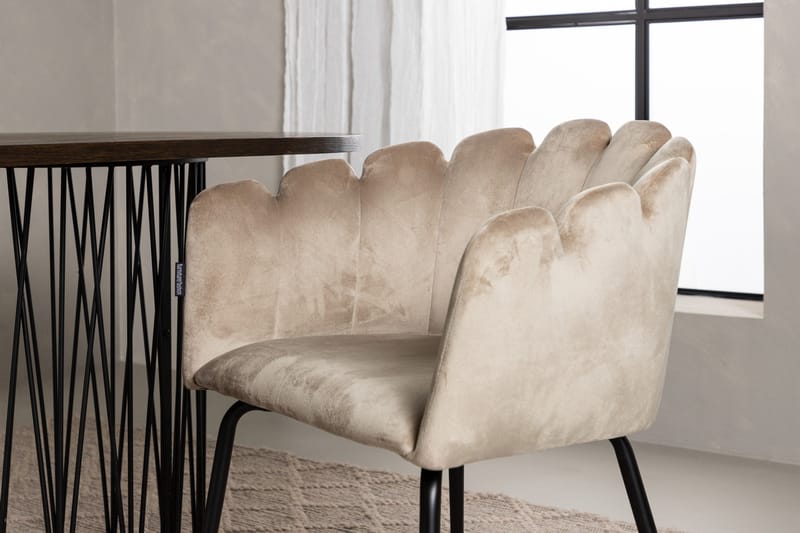 Stone Matgrupp 220 cm Oval med 4 Limhamn stolar - Beige - Products - Möbler - Bord & matgrupp - Matgrupp