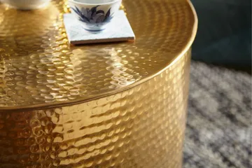 Xeniah Soffbord 61 cm Runt - Guld - Products - Möbler - Bord & matgrupp - Soffbord