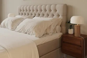 Hilton Lyx Komplett Sängpaket 160x200 cm Kontinentalsäng med knappad sänggavel - Beige - Products - Möbler - Säng - Kontinentalsäng