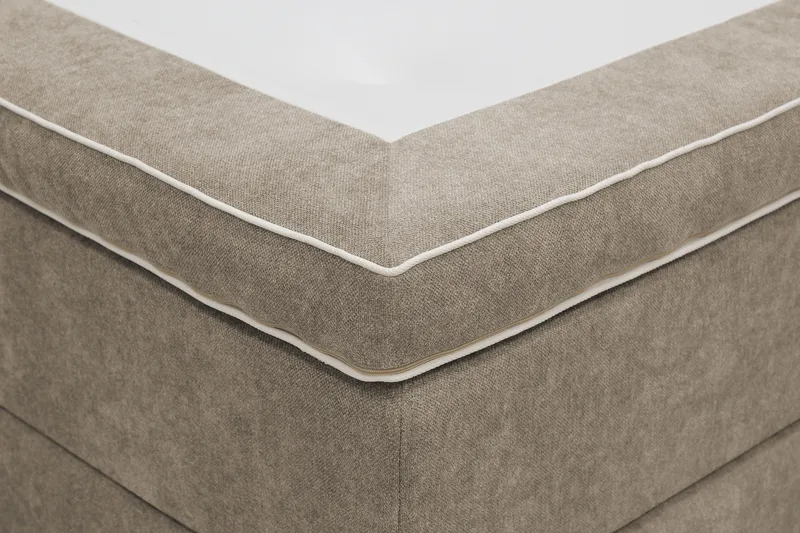 Hilton Lyx Komplett Sängpaket 180x200 cm Kontinentalsäng med knappad sänggavel i chenille - Brun - Products - Möbler - Säng - Kontinentalsäng