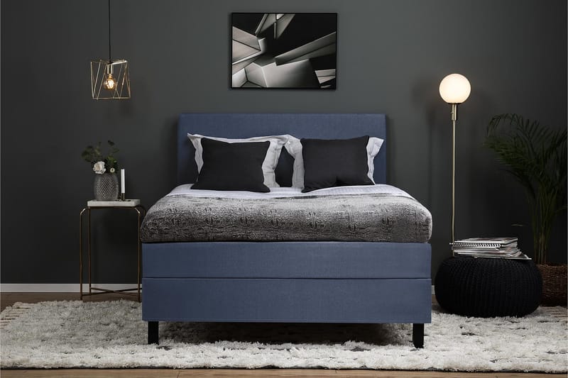 Lucky Komplett Sängpaket 140x200 Skum Slät - Nackkudde Stor Mörkblå - Products - Möbler - Säng - Kontinentalsäng