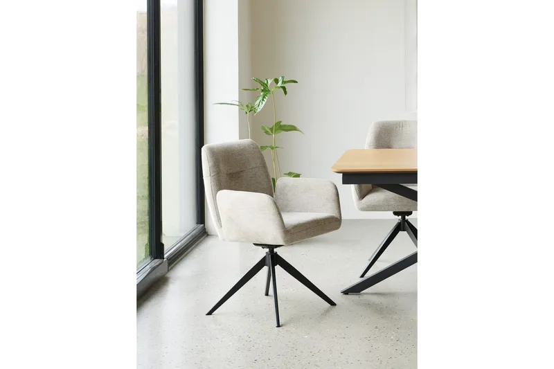 Annabela Karmstol - Beige - Products - Möbler - Fåtölj & stolar - Karmstol