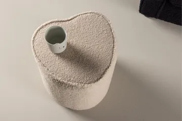 Heart Sittpuff - Beige - Products - Möbler - Fåtölj & stolar - Pall & puff