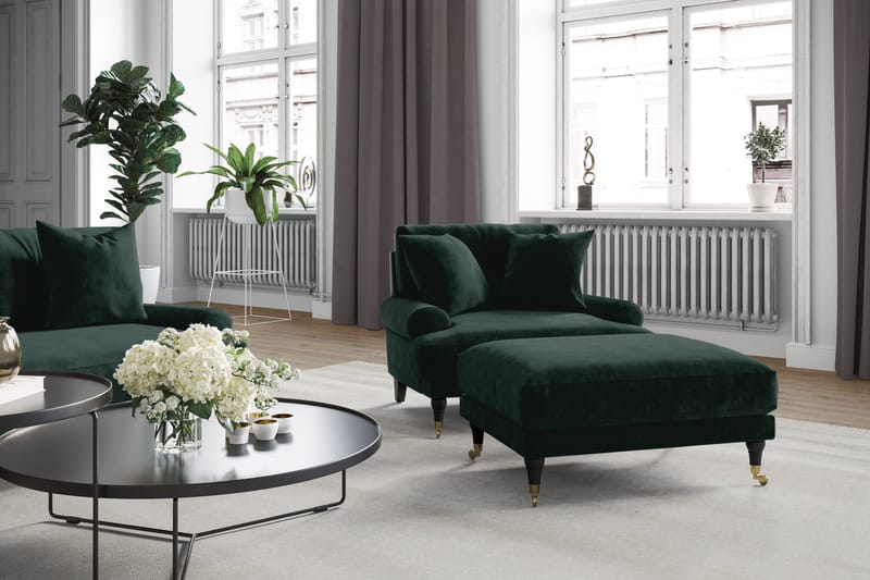 Andrew Fotpall Sammet - Mörkgrön/Krom - Products - Möbler - Fåtölj & stolar - Pall & puff - Fotpallar