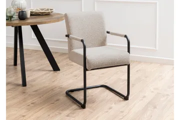 Salini Karmstol - Beige - Products - Möbler - Fåtölj & stolar - Karmstol