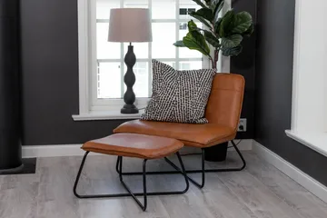 X-lounge Fåtölj - Brun - Products - Möbler - Fåtölj & stolar - Fåtölj