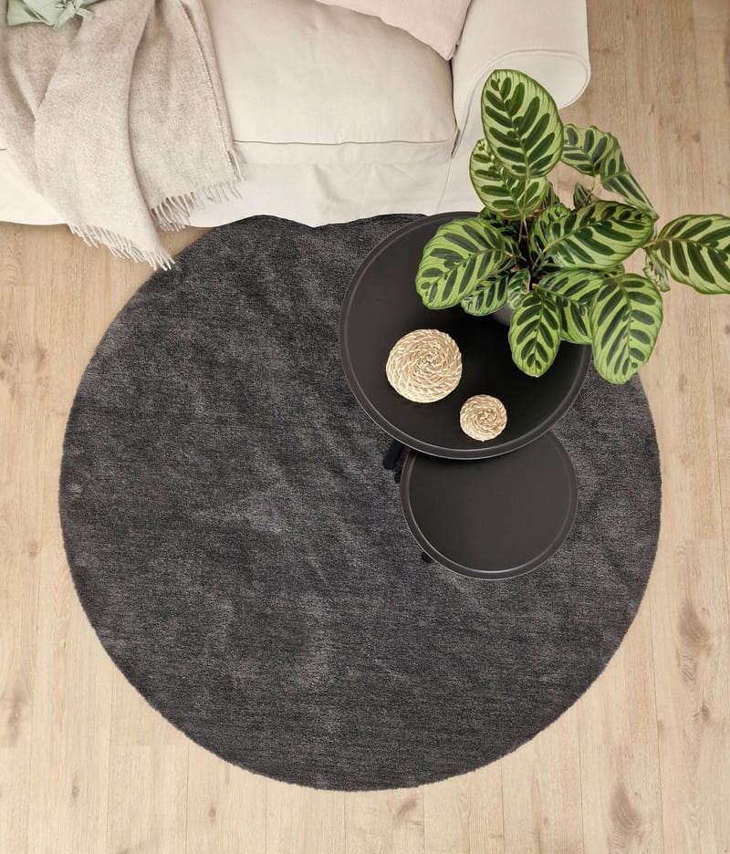 Feel Matta 160 Rund - Grafit - Products - Textil & mattor - Matta - Modern matta - Ryamatta